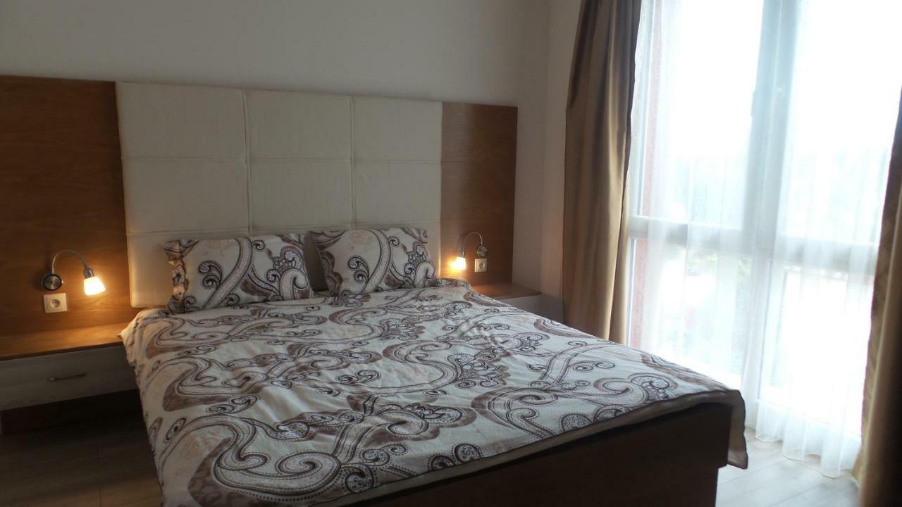 Astoria Apartment Veliko Tŭrnovo Exterior photo